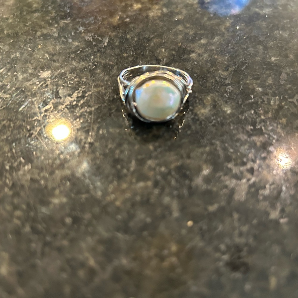 Elegant Silver Pearl Ring